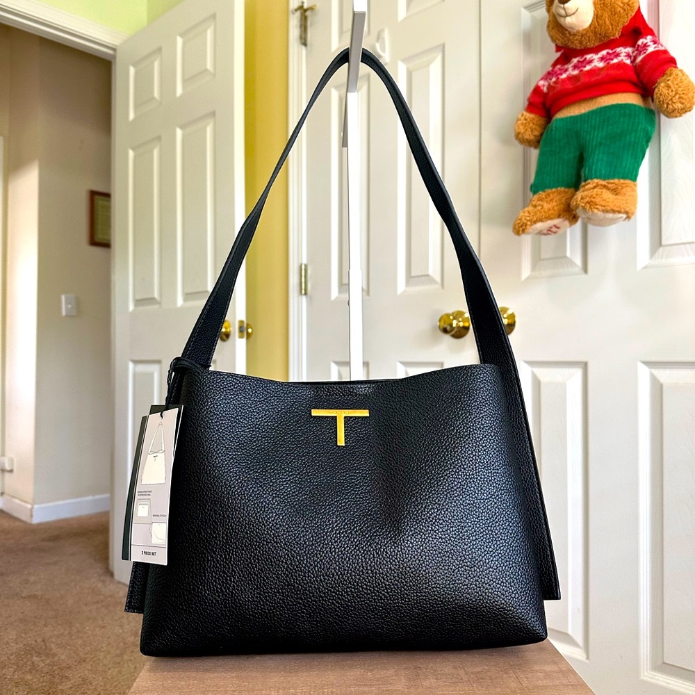 Tahari 2-Piece Set Black Soft Pebbled Leather Shoulder Bag & Wrislet, New w/ Tag
